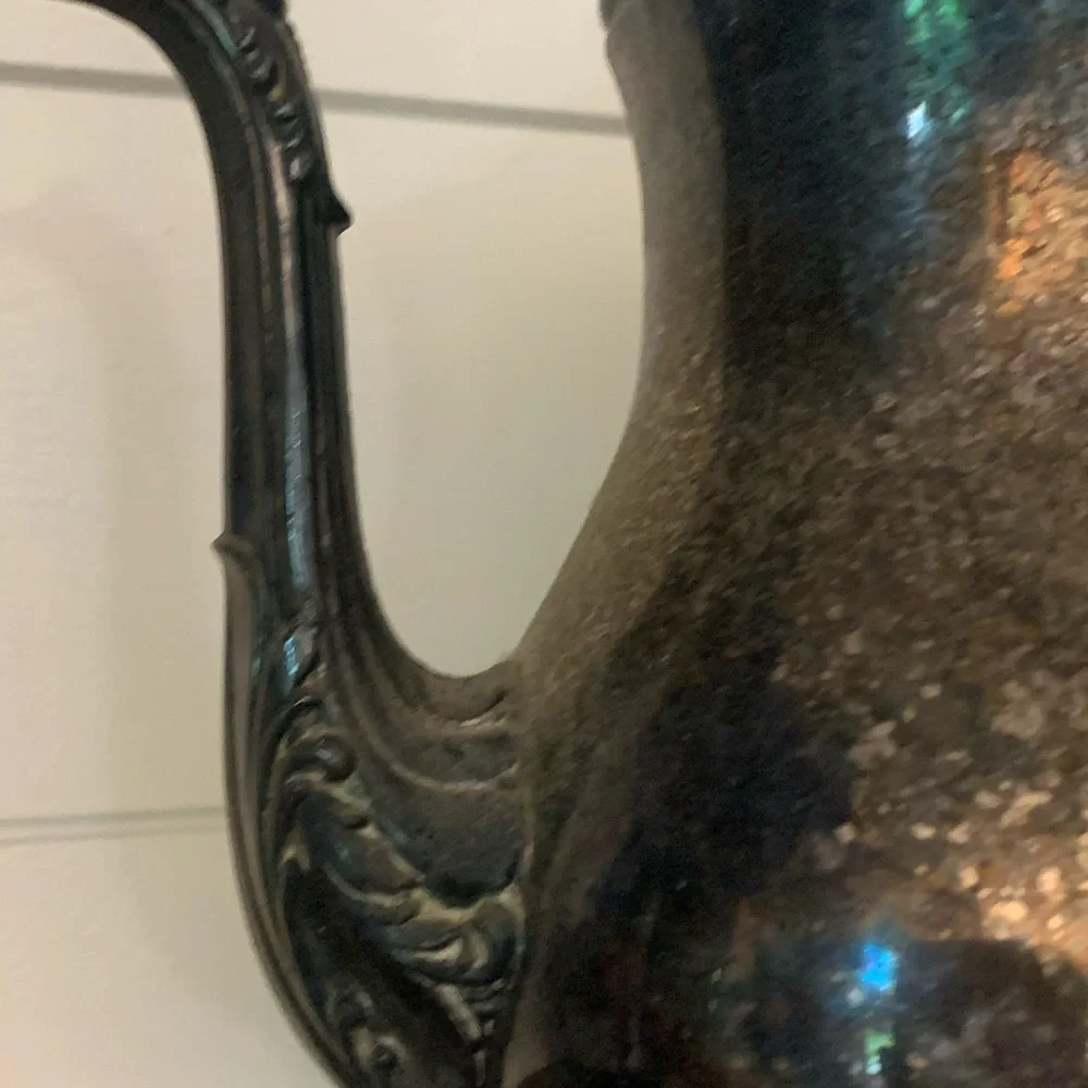 LS Co. Tea / Coffee Pot Silverplated 9" Tall- Uncleaned Patina!! - Picture 10 of 16